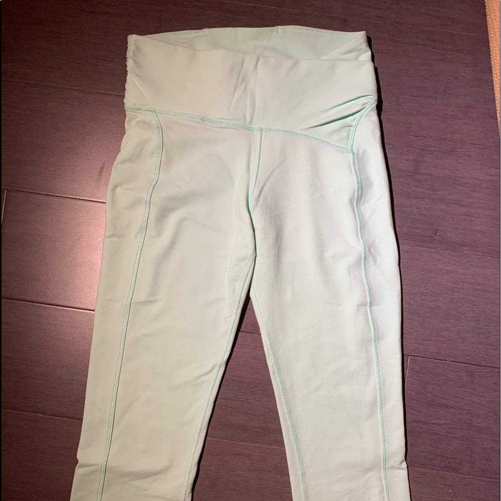 FULL LENGTH LULULEMON LEGGINGS